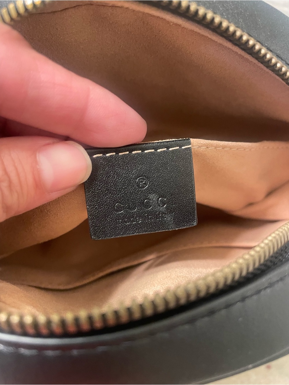Gucci Black Quilted Leather Belt Bag with Gold GG Logo( belt missing) - Picture 5 of 6